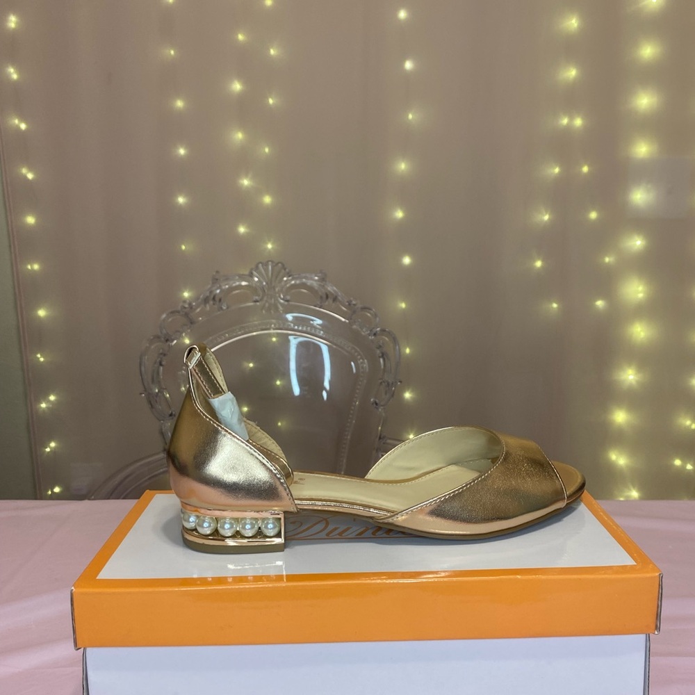Elegant Gold Open-Toe Women's Shoes
